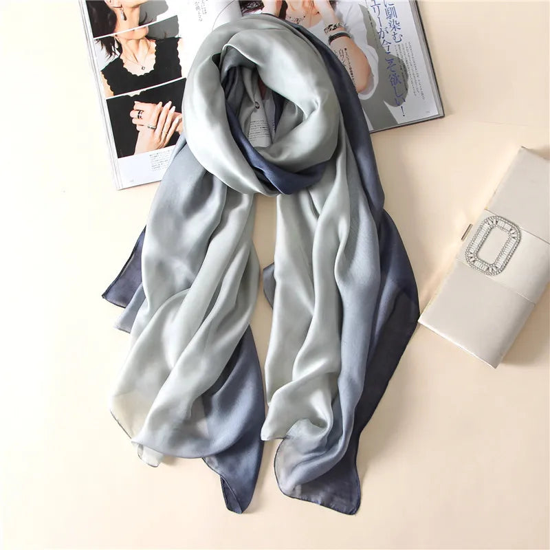 Foulard luxueux en soie unie pour femme