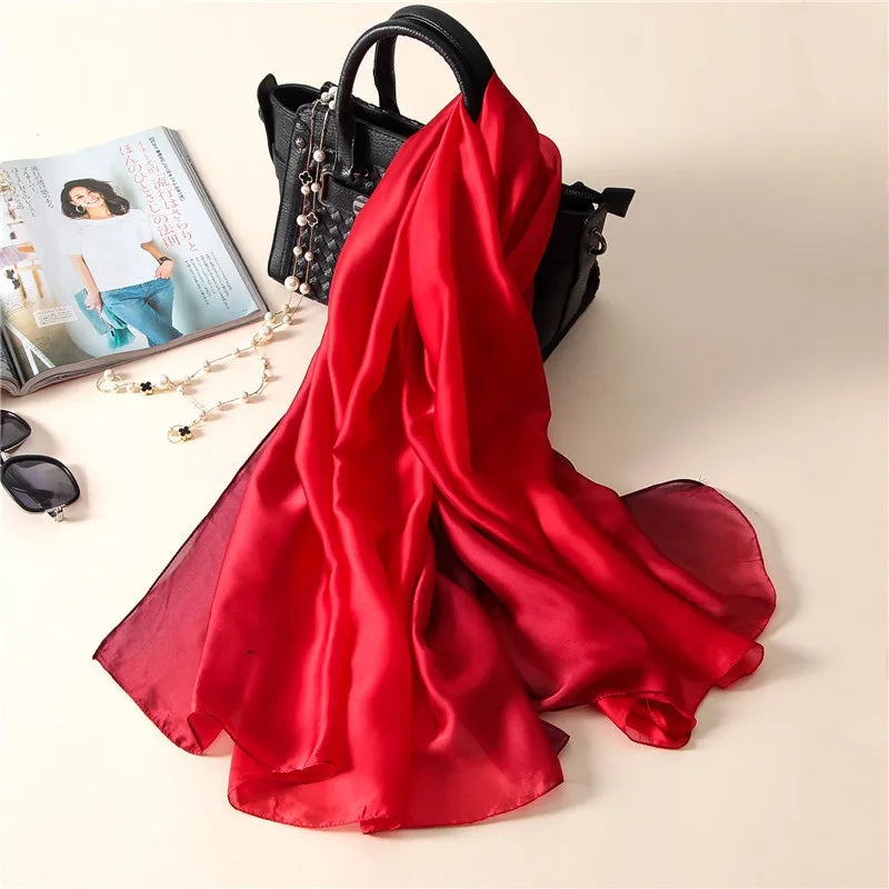 Foulard luxueux en soie unie pour femme