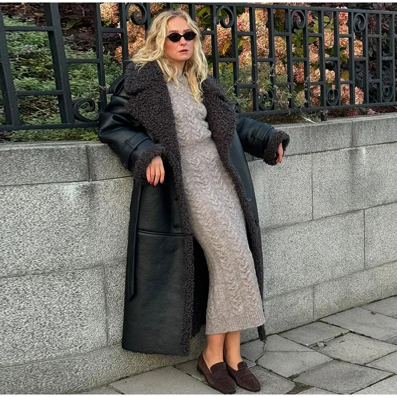 Manteau en cuir avec doublure polaire pour femmes