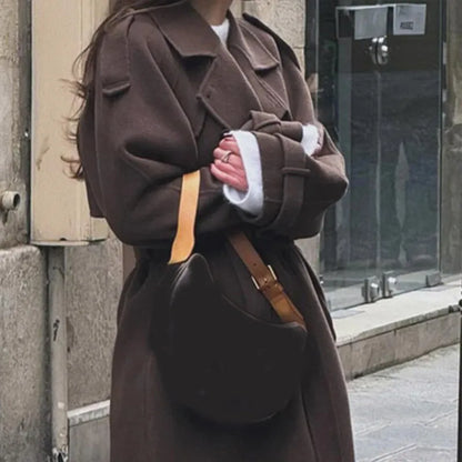 Manteau élégant en laine marron pour femme