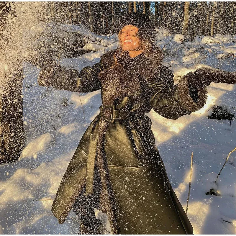 Manteau en cuir avec doublure polaire pour femmes