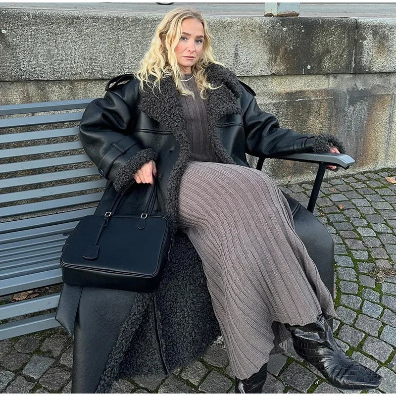 Manteau en cuir avec doublure polaire pour femmes