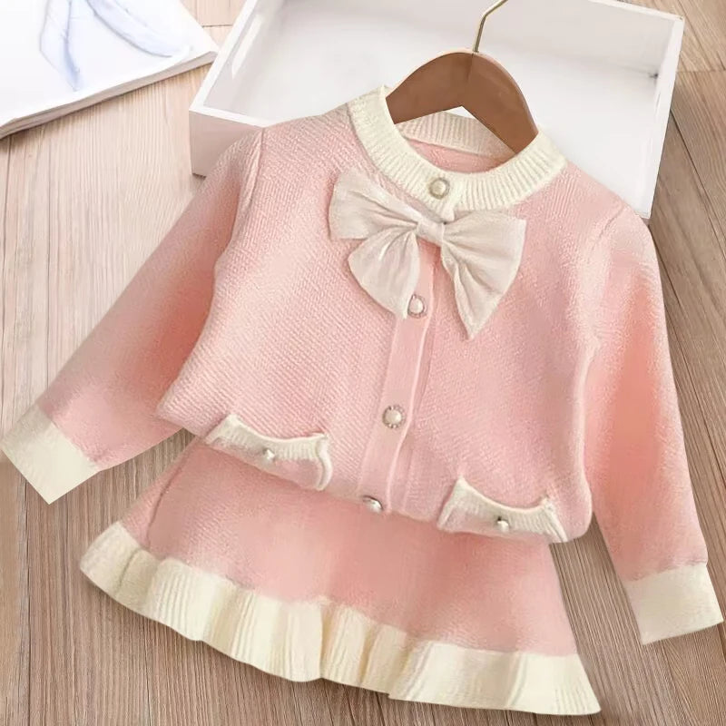 Ensemble deux pièces pull + jupe pour enfant fille