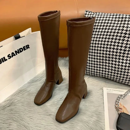 Bottes longues en cuir à talon bas pour femme