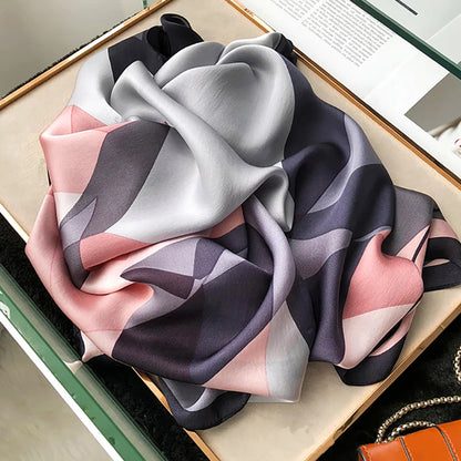 Foulard luxueux en soie lisse pour femme