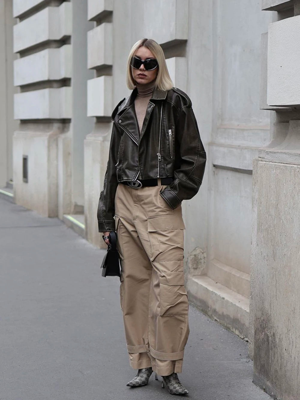 Veste en cuir de rue pour femmes