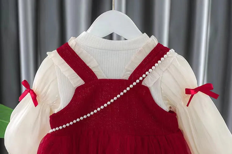 Robe deux pièces pour bébé fille avec de jolis nœuds