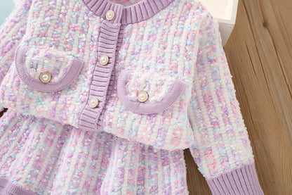 Ensemble deux pièces pull + jupe pour enfant fille