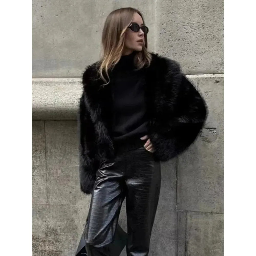 Women's luxurious faux fur coat