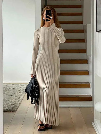 Robe longue en tricot plissée et élégante pour femme