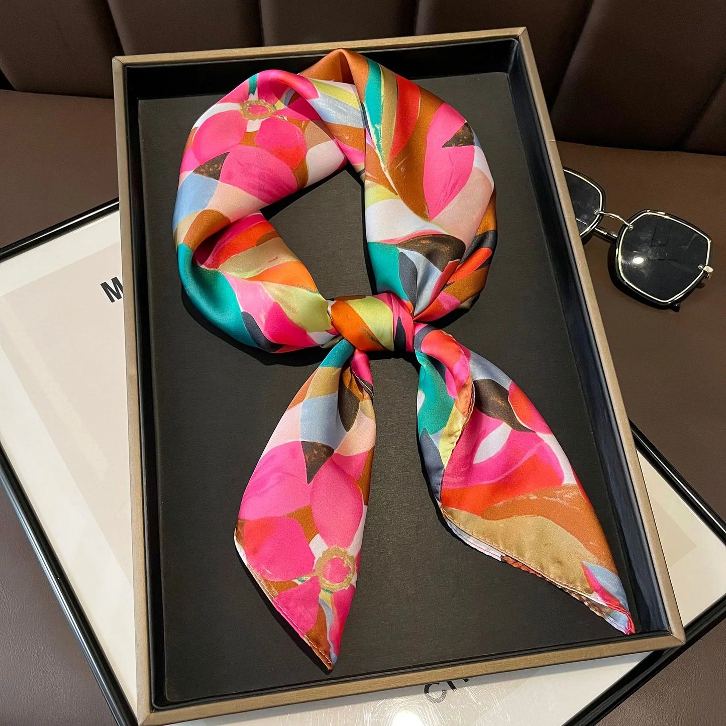 Foulard en satin de soie pour femme