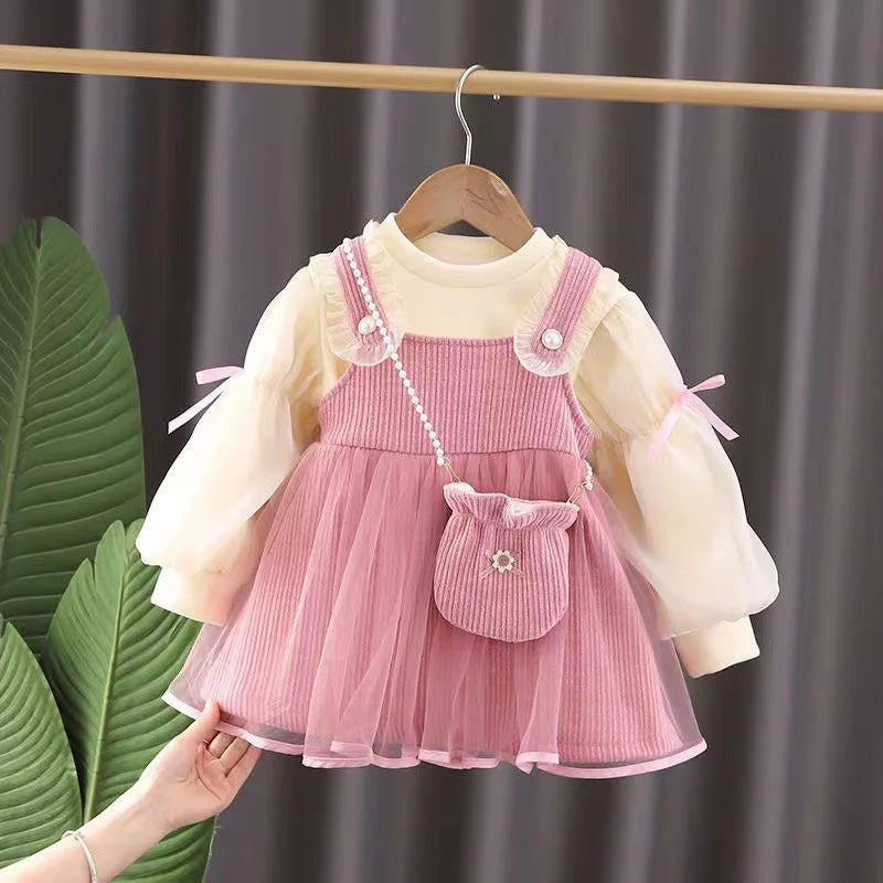 Robe deux pièces pour bébé fille avec de jolis nœuds