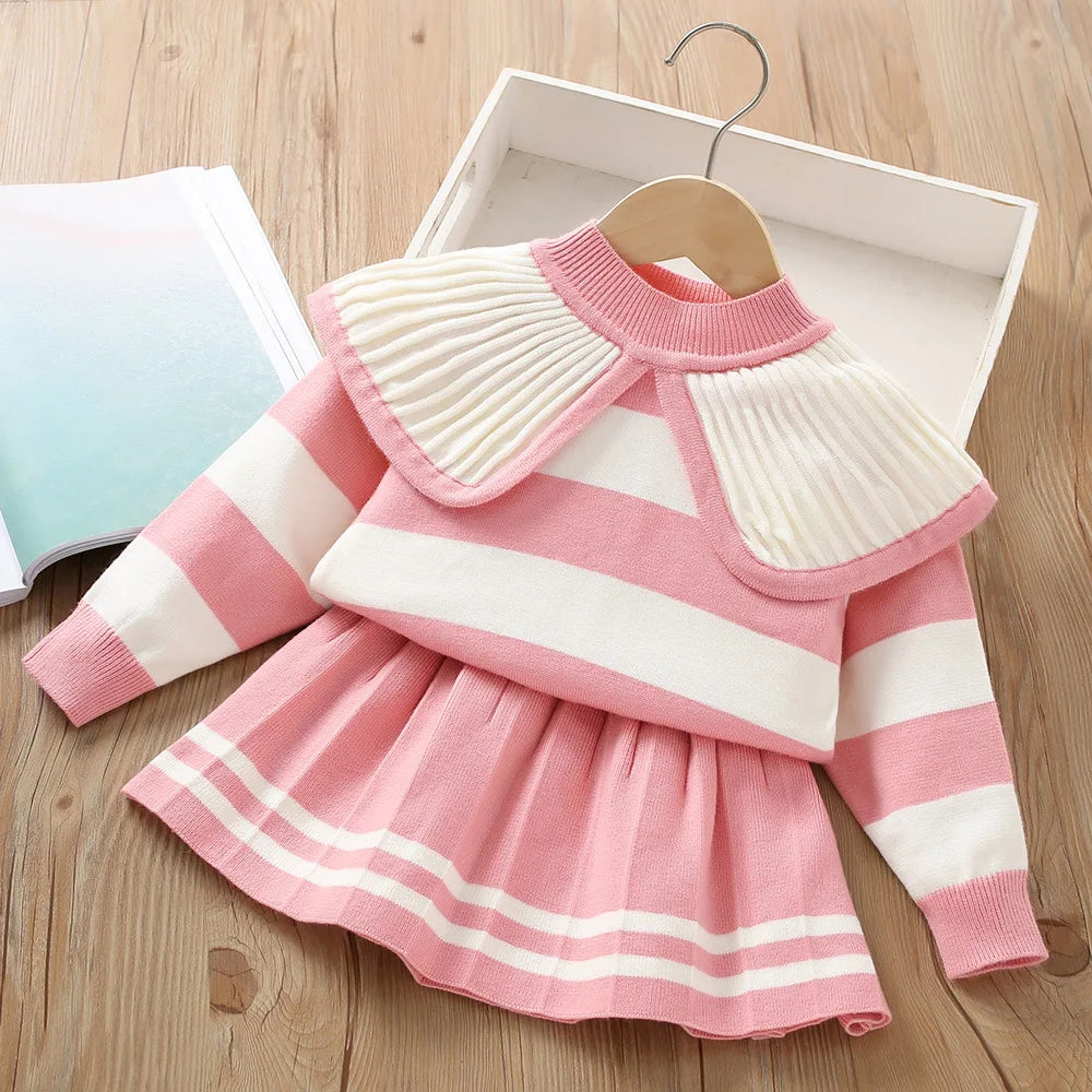 Ensemble deux pièces pull + jupe pour enfant fille