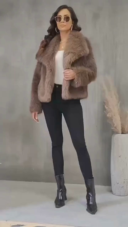 Manteau élégant en fausse fourrure pour femme